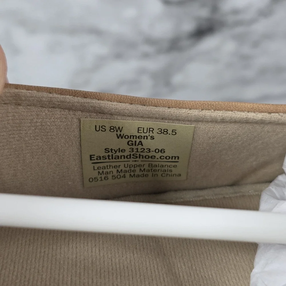 Eastland Womens Gia Size 8W Memory Foam In Wheat Color New In Box